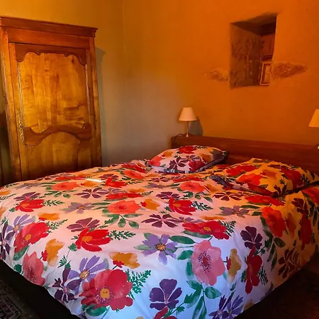 Entre Pierres Et Légendes Bed and breakfast Cajarc
